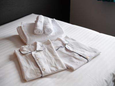 【喫煙】セミダブル14㎡(本館ステーションウィング) ホテルアザット那覇（安里駅前）の写真