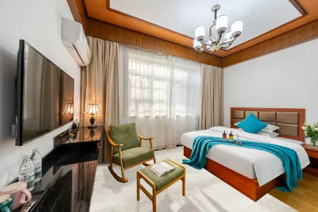 Floral Hotel·Sanqingshan zhenshan hotel Отели рядом с достопримечательностью «West Coast Scenic Area»