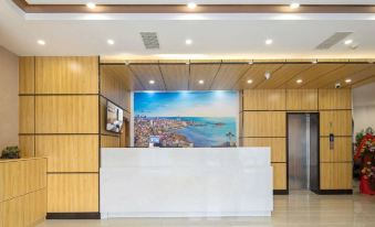 Zhanqiao Qinglan Hotel (Qingdao Railway Station Catholic Church Branch)