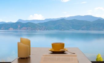 Lugu Lake Sunshine Boutique Hotel