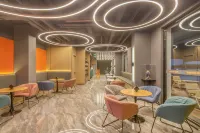 Jingji e-Sports Hotel (Tianjin Railway Station Wudadao Cultural Tourism Area Store)