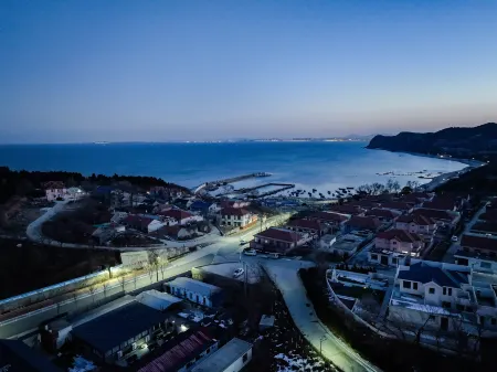 Floral Hotel·Changdao Meijing Liujun Hotel Отели рядом с достопримечательностью «Wanniao Island»
