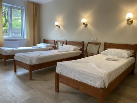 Эконом-отель и хостел «Экватор»