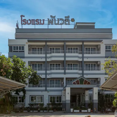 Panwalee Hotel Hotel in zona Mercato Tontann
