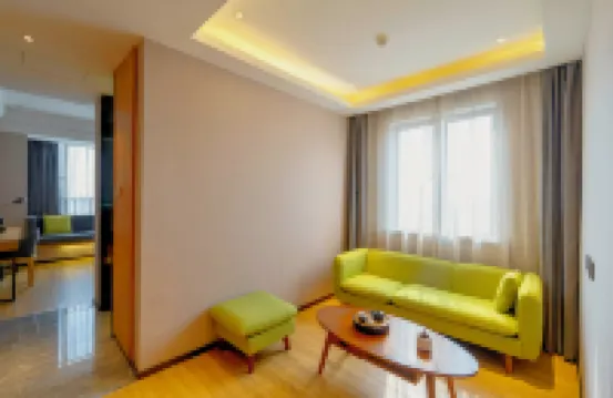 Xinxili International Hotel (Yulin Wanda Garden Expo Park Branch)