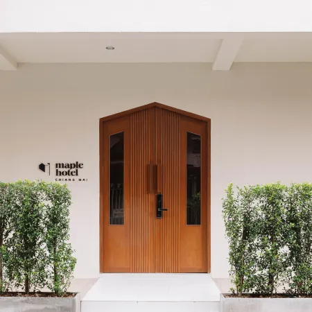 Maplewood Hotel Chiangmai Отели рядом с достопримечательностью «Ват Буппарам»