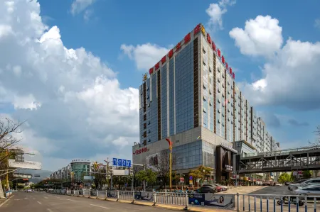 LIN CANG HE XU HENG CHUN HOTEL Отели рядом со станцией Lincang Railway Station