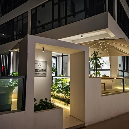 Yihai Homestay (Weizhou Island Wucaitan Branch)