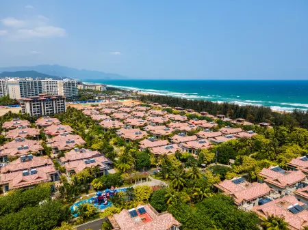 Floral Hotel · Yunshang Hotel (Lingshui Ocean Happy World) Отели рядом с достопримечательностью «Nanwan Monkey Islet»