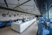 Phoenix Regalia Hotel (Xichang Qionghai Wetland Park) Hotel a Xichang