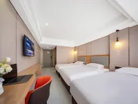 Teddy Hotel (Yiwu International Trade City Santing Road Night Market Street Branch)