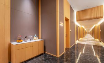 Happy Stay Hotel (Enshi Cultural Center Airport Store)