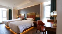 Zhe·Fei Hotel (Tangshan Railway Station Lunan District Government Branch) Hotels near Dachengshan Park