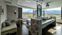Ganzi County Wangfu Grand Hotel (Gesar Palace City) Hotels in Garzê County