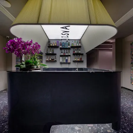 Xiao · ISVARA Designer Hotel (Huaihe Road Pedestrian Street)