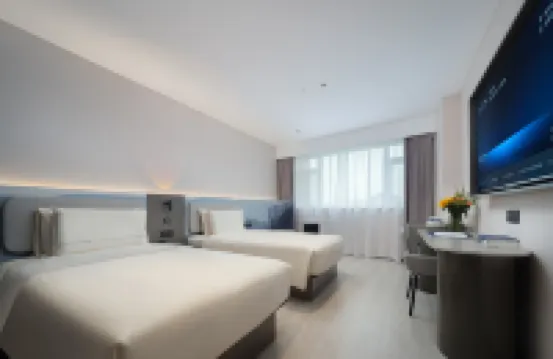 Atour Light Hotel Changchun Mixc the People’s Square Station Qingju Hotel Hotels near Banruo Temple