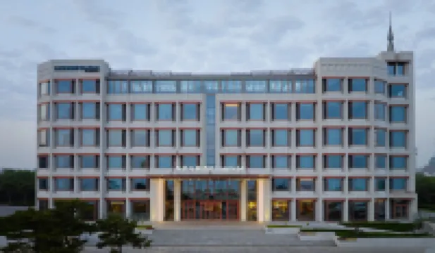 Fairfield by Marriott Yantai Hotels near Yantai Golden Beach Seaside Park