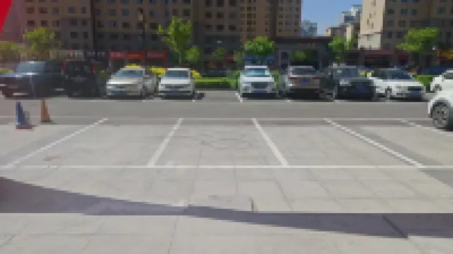 Ancient City · Xinyue Light Luxury Homestay (Datong Ancient City)