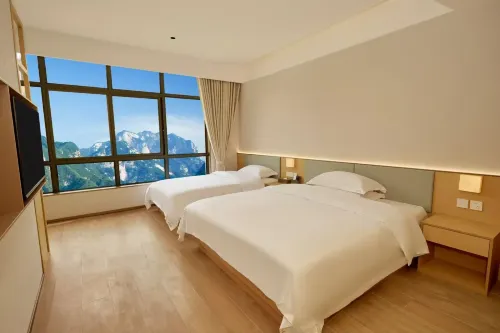 Huashan Fudong Hotel - Inns