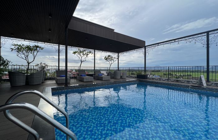 Paragon Noi Bai Hotel & Pool