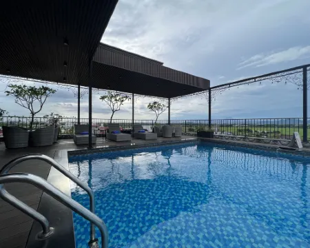 Paragon Noi Bai Hotel & Pool Hotels in Hanoi