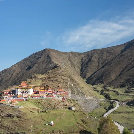 Kangding Shengshi Celebrity Hotel (Xinduqiao Branch)