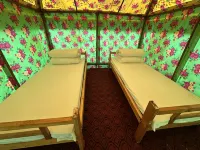Yangjijia Family Homestay - Mountain view