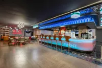 FunGeeファンジーホテル(FUNGEE HOTEL)江景ホテル（重慶洪崖洞解放碑歩行街） - バー