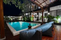 EVDEkimi的Sebelas公寓 – 烏布中心的正宗咖啡館住宅 【印度尼西亞峇裡島】Oka Kartini 皮影表演附近的飯店