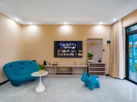 Lake Blue · Holiday Garden · Family Vacation Boutique Hotel (Teks Eight Trigram City Branch) Hotéis em Condado de Tekes