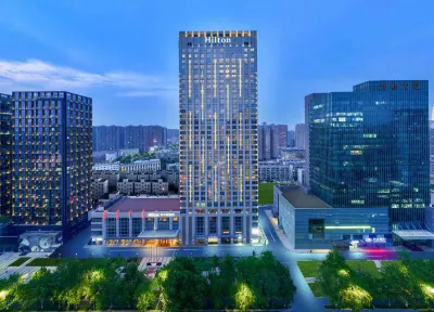 Hilton Zhengzhou Отели в г. 