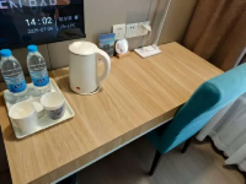 如家酒店.neo（哈爾濱火車站西大直街工大地鐵站店） 鄰近哈爾濱工業大學的酒店