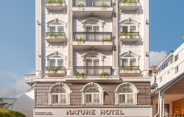 Nature Hotel - Le Dai Hanh