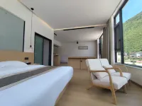 Kangding Cave Hot Spring Hotel