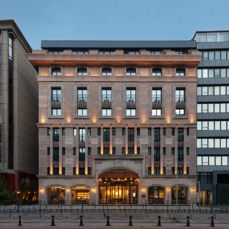 Burdock Hotel Istanbul, Autograph Collection Отели рядом с достопримечательностью «Змеиная колонна»
