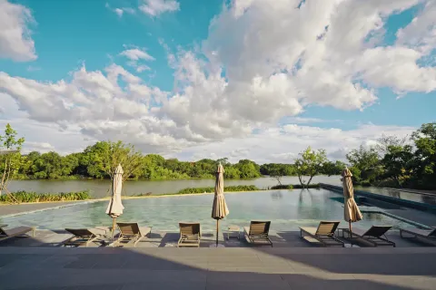 Deqing Shenghua Lakeside  SSAW Garden Hotel