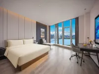 Wuhan Hankou Riverside Jiefang Avenue Atour Hotel Hotels near Beach Park
