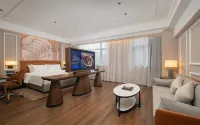 Vienna International Hotel (Longquan Square, Guangdong Pharmaceutical University Branch) Hotels near Guangdong Polytechnic Institute