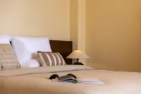 Dali Guiyu Holiday Villa Art Design Sea View Hotel