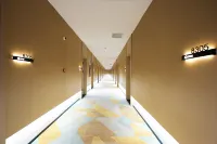 Aolai Hotel (Changying Century City)