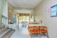 7 Days Chain Hotel (Lujiang Zhouyu Avenue Experimental Middle School)