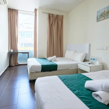 Fast Hotel Sri Gombak Hotels near Lord Murugan Statue