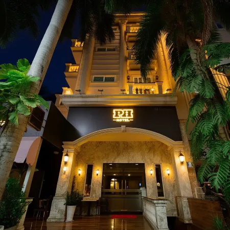PH Hotel(SECC  Phu My Hung) Отели рядом с достопримечательностью «Район 7»