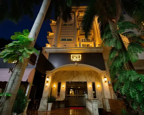 PH Hotel(SECC  Phu My Hung) Hotels near District 7