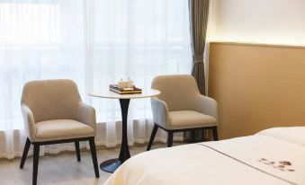 Dali Sihai Hotel (Tai Ye Plaza, State People's Hospital)