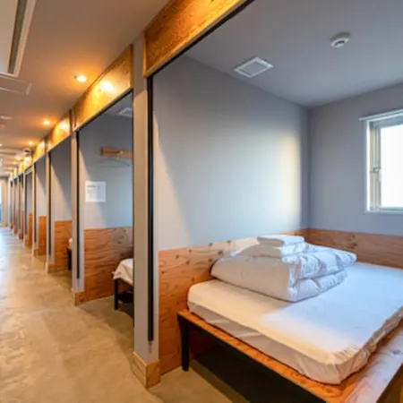 LiVEMAX HOSTELS Kyotoekimae Отели рядом с достопримечательностью «Станция Kyoto»