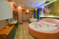 Shanggao U8 E-Sports Hotel (Shanggao County People's Government) - 2-Star