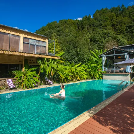 Mosu · Hongcun Xiangju | Mountain & Stream Rustic-Luxury Garden Stay (Three Trees Scenic Area)