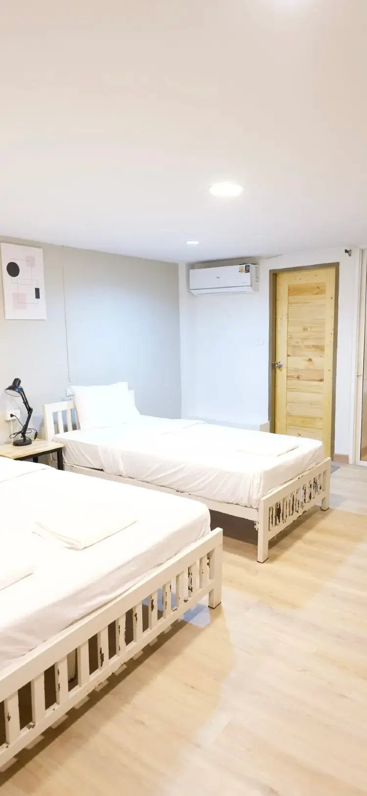 ห้องพักสำหรับสามท่านพร้อมห้องน้ำส่วนตัว