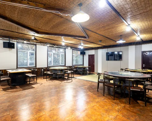 Floral Hotel · Qixi Hotel (Xuegu Scenic Area Branch) Питание Photos